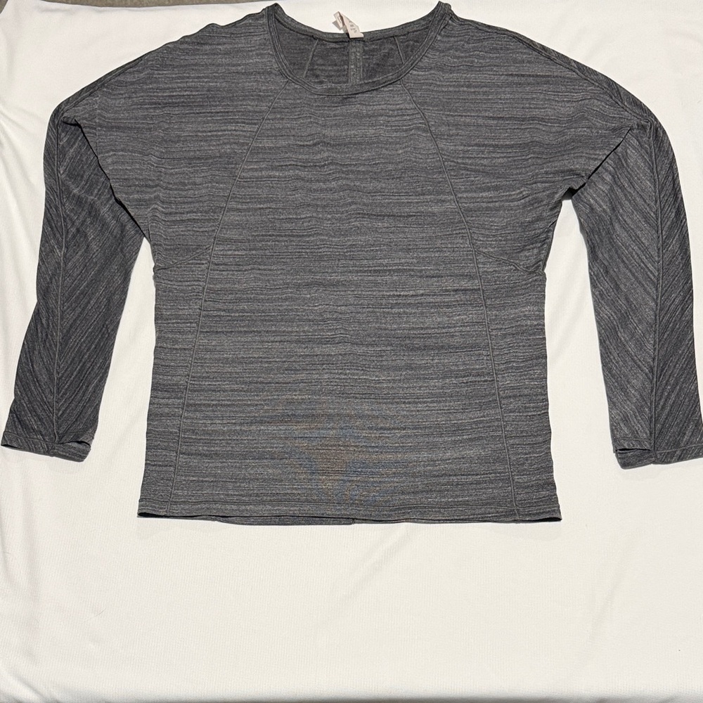 Lululemon Relaxed Fit Long Sleeve Top - Heathered Grey - Size 4
